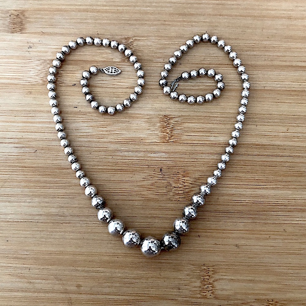 $312    24 & 1/2" Graduated Designer Estate Sterling Bead Necklace